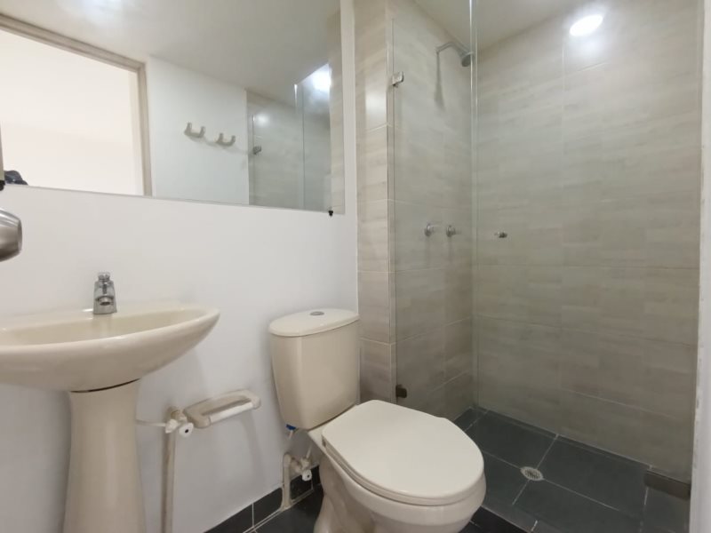 Apartamento para el arriendo en La Estrella el codigo es 17008 Foto 12