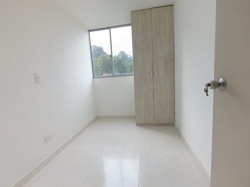 Apartamento para el arriendo en La Estrella el codigo es 17008 Foto 9