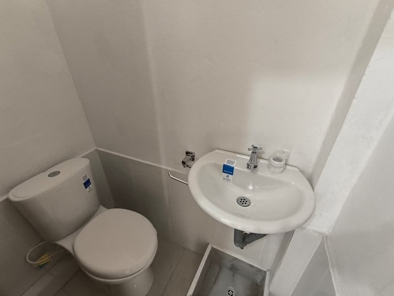 Local para el arriendo en Sabaneta el codigo es 18079 Foto 3