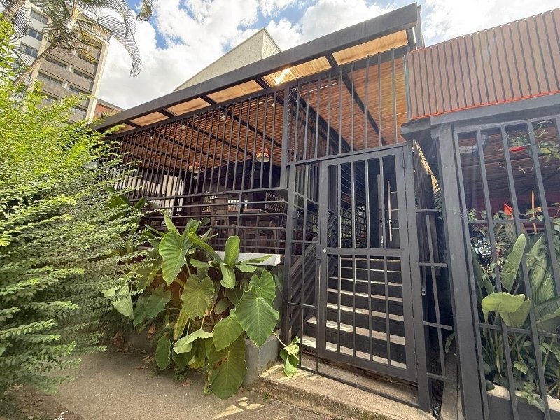 Local para el arriendo en Medellín el codigo es 17709 Foto 4