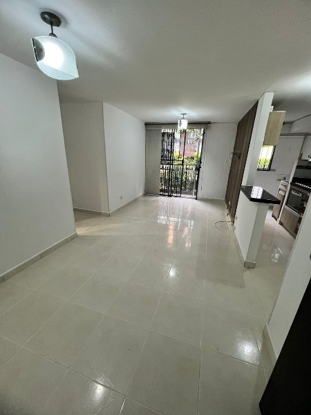 Apartamento para el arriendo en Sabaneta el codigo es 10321 Foto 3