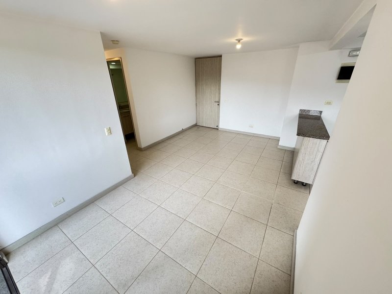 Apartamento para el arriendo en Sabaneta el codigo es 7646 Foto 3