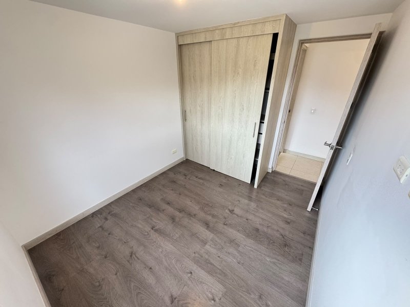 Apartamento para el arriendo en Sabaneta el codigo es 7646 Foto 9