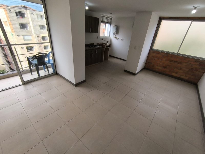 Apartamento para el arriendo en Sabaneta el codigo es 14518 Foto 2