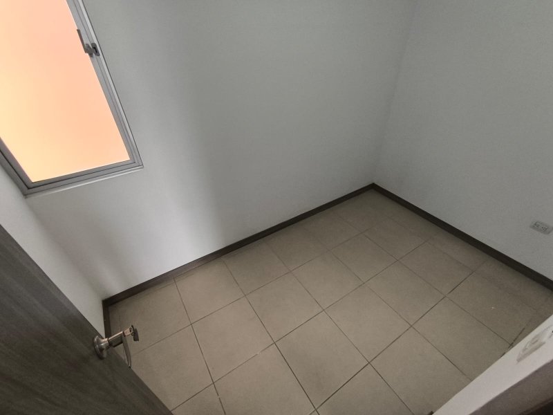 Apartamento para el arriendo en Sabaneta el codigo es 14518 Foto 8