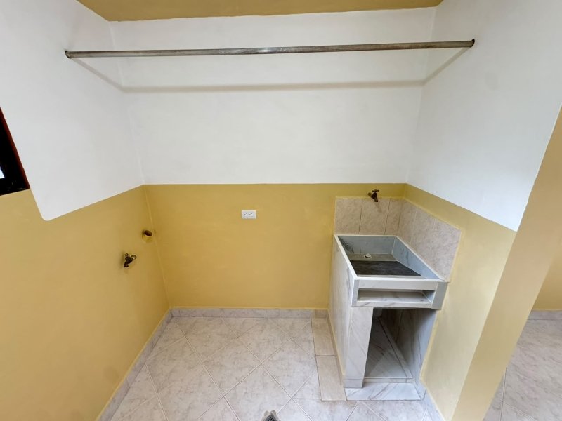Apartaestudio para el arriendo en Sabaneta el codigo es 17616 Foto 10