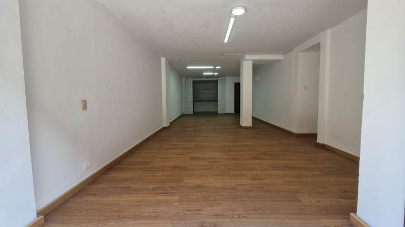 Local para el arriendo en Sabaneta el codigo es 14585 Foto 9