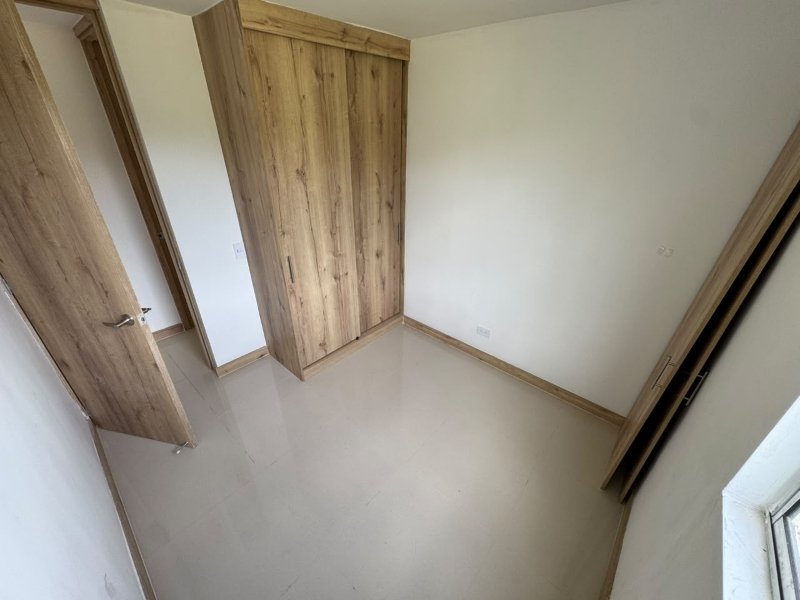 Apartamento para el arriendo en La Estrella el codigo es 17672 Foto 12