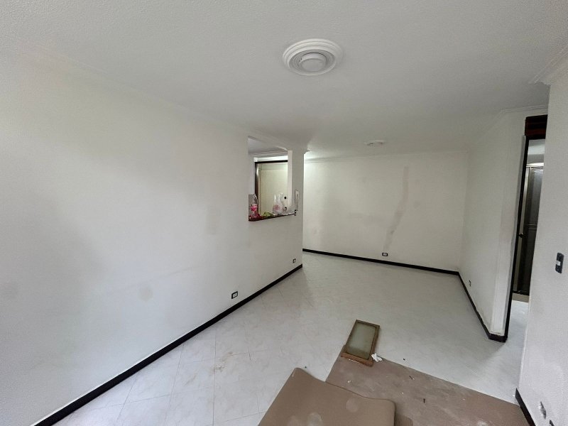 Apartamento para el arriendo en Sabaneta el codigo es 1265 Foto 2