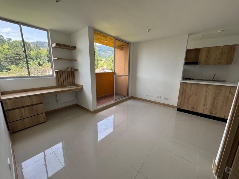 Apartamento para el arriendo en La Estrella el codigo es 17672 Foto 7