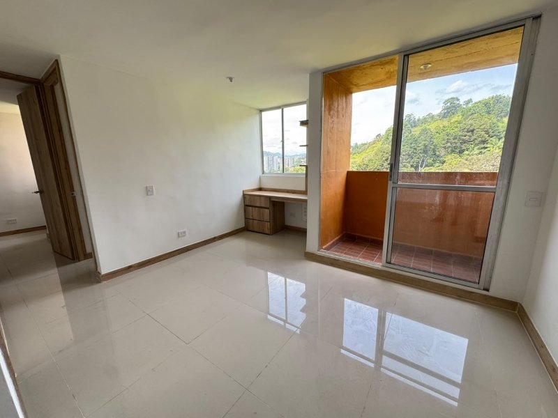 Apartamento para el arriendo en La Estrella el codigo es 17672 Foto 6