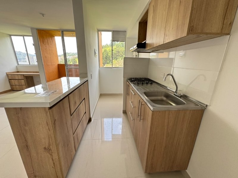 Apartamento para el arriendo en La Estrella el codigo es 17672 Foto 3