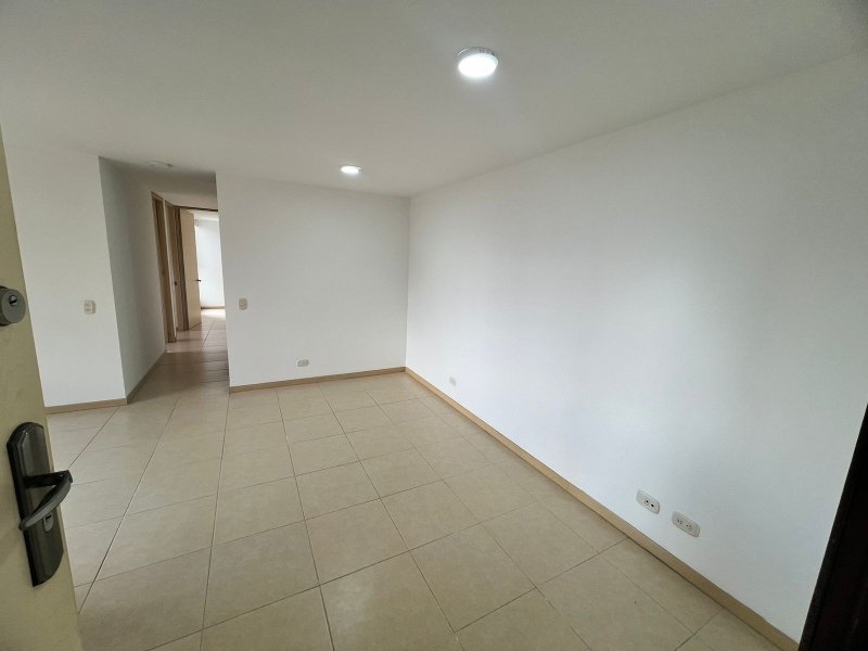 Apartamento para el arriendo en Sabaneta el codigo es 2608 Foto 3