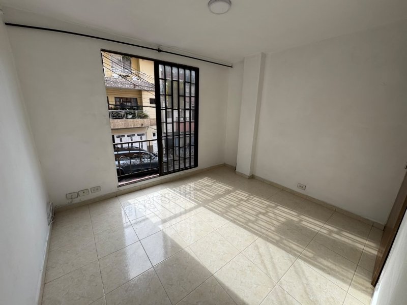 Apartamento para el arriendo en Envigado el codigo es 14096 Foto 3