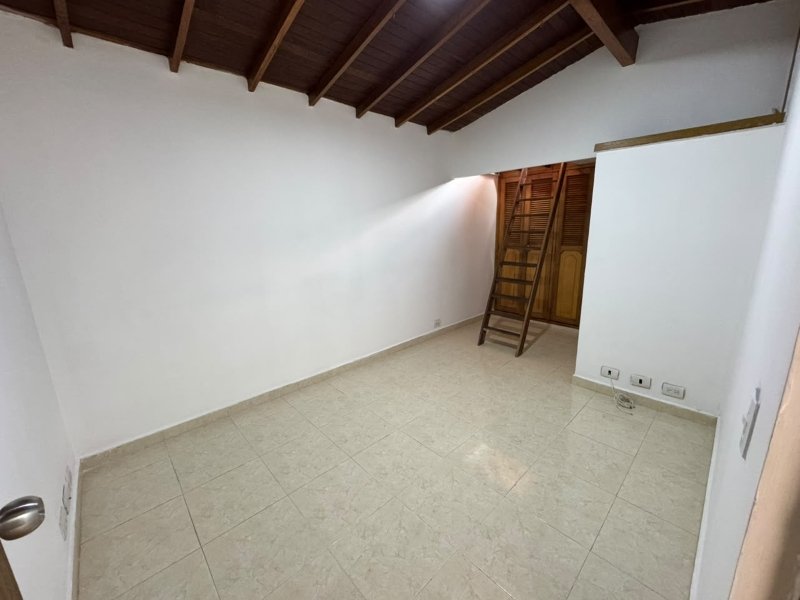 Apartamento para el arriendo en Envigado el codigo es 14096 Foto 13