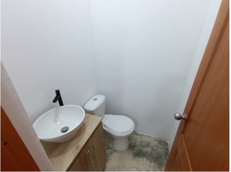 Oficina para el arriendo en Itagüí el codigo es 17125 Foto 6