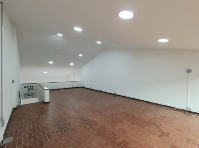 Oficina para el arriendo en Itagüí el codigo es 17125 Foto 3