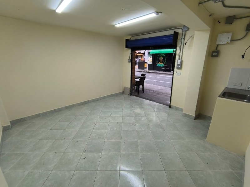 Local para el arriendo en Sabaneta el codigo es 1120 Foto 5