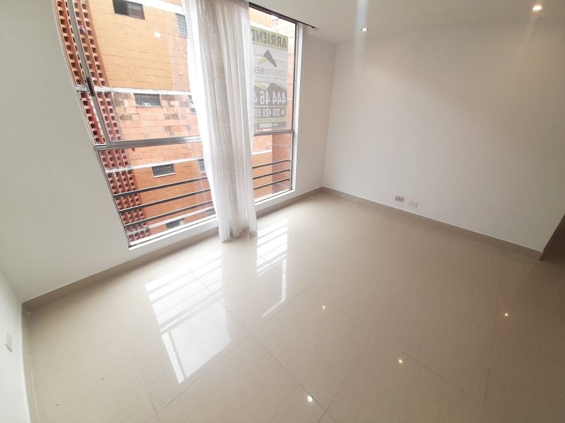 Apartamento para el arriendo en Sabaneta el codigo es 17629 Foto 2