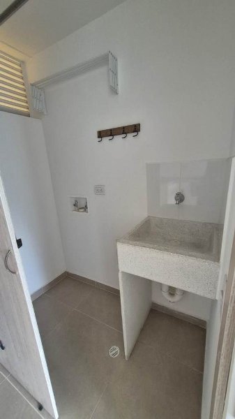 Apartaestudio para el arriendo en Sabaneta el codigo es 15398 Foto 14