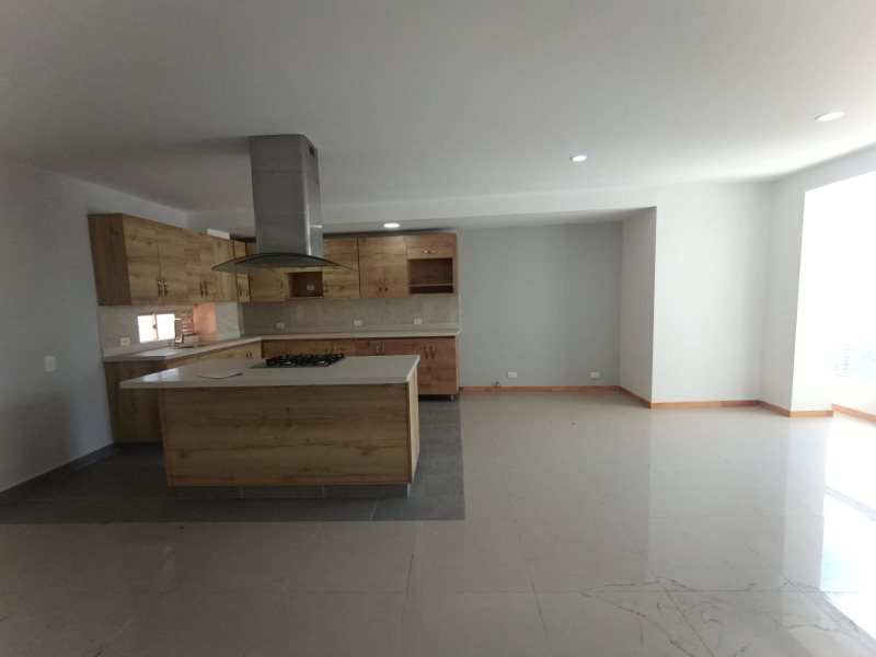 Apartamento para el arriendo en Sabaneta el codigo es 16655 Foto 3