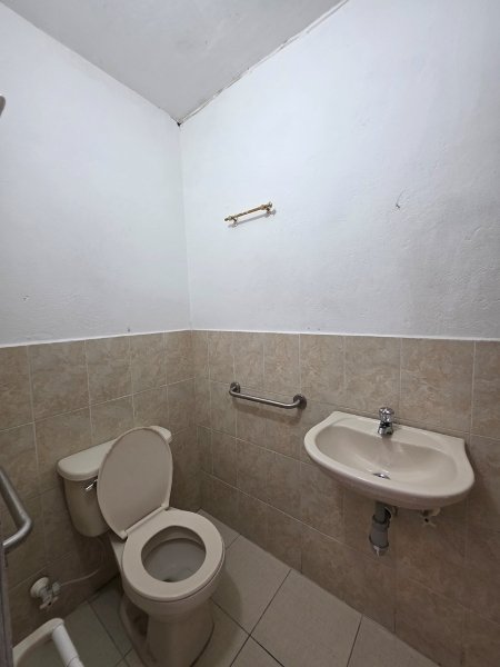 Casa para el arriendo en Medellín - Aranjuez el codigo es 14232 Foto 6