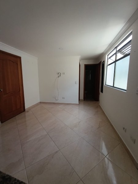 Apartamento para el arriendo en Sabaneta el codigo es 5521 Foto 3