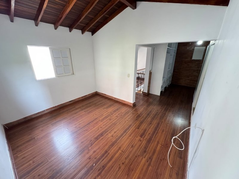 Casa para el arriendo en Sabaneta - San Jose el codigo es 17722 Foto 12