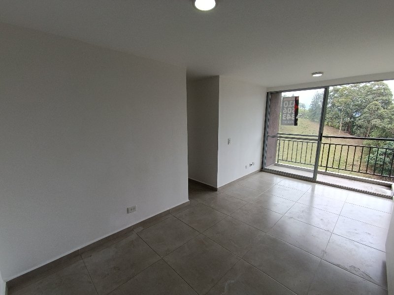 Apartamento para el arriendo en La Estrella el codigo es 17889 Foto 6