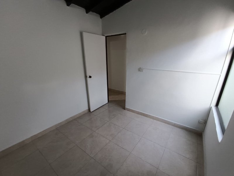 Apartamento para el arriendo en Itagüí el codigo es 17675 Foto 9