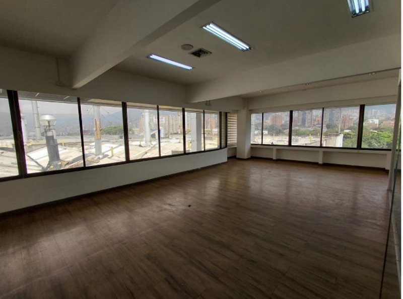 Oficina para el arriendo en Itagüí el codigo es 17126 Foto 3