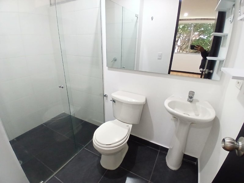 Apartamento para el arriendo en Envigado el codigo es 17678 Foto 12