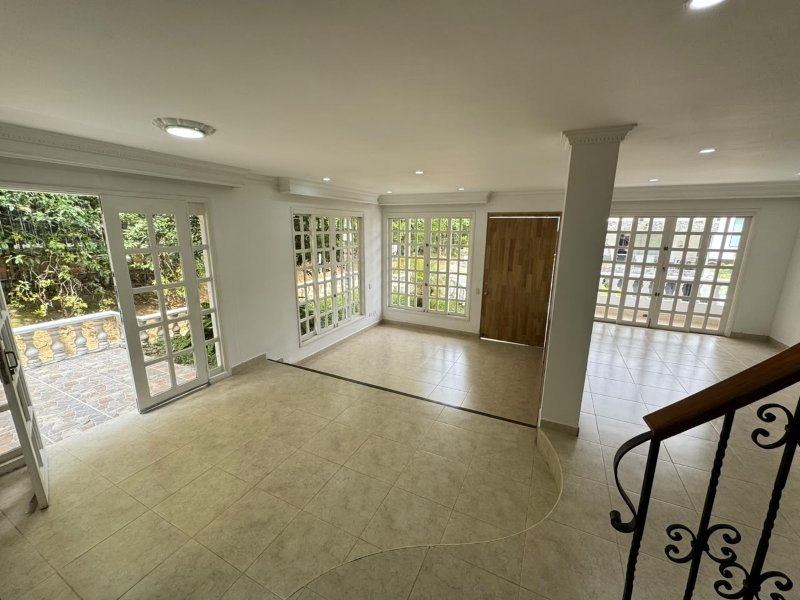 Casa para el arriendo en Sabaneta - San Jose el codigo es 17722 Foto 2