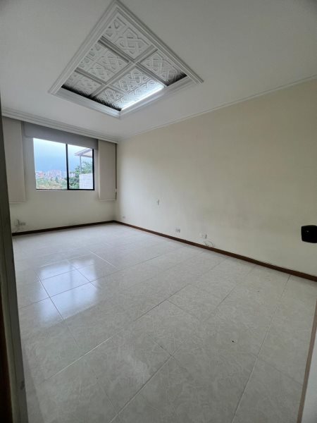 Casa para el arriendo en Envigado el codigo es 16785 Foto 7