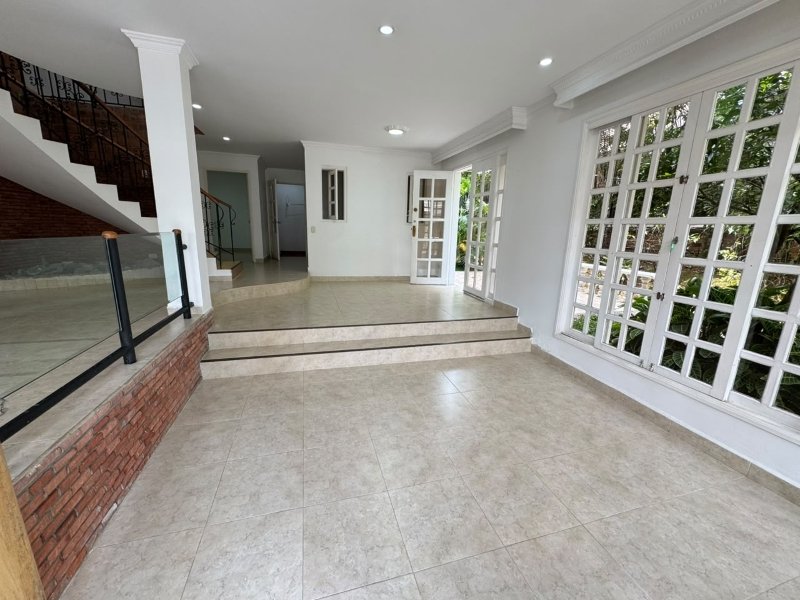 Casa para el arriendo en Sabaneta - San Jose el codigo es 17722 Foto 3