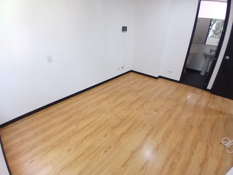 Apartamento para el arriendo en Envigado el codigo es 17678 Foto 7