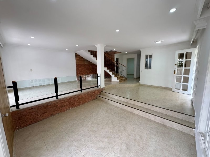 Casa para el arriendo en Sabaneta - San Jose el codigo es 17722 Foto 4