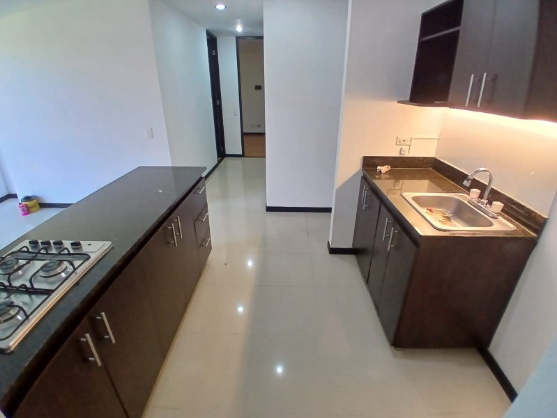 Apartamento para el arriendo en Envigado el codigo es 17678 Foto 4