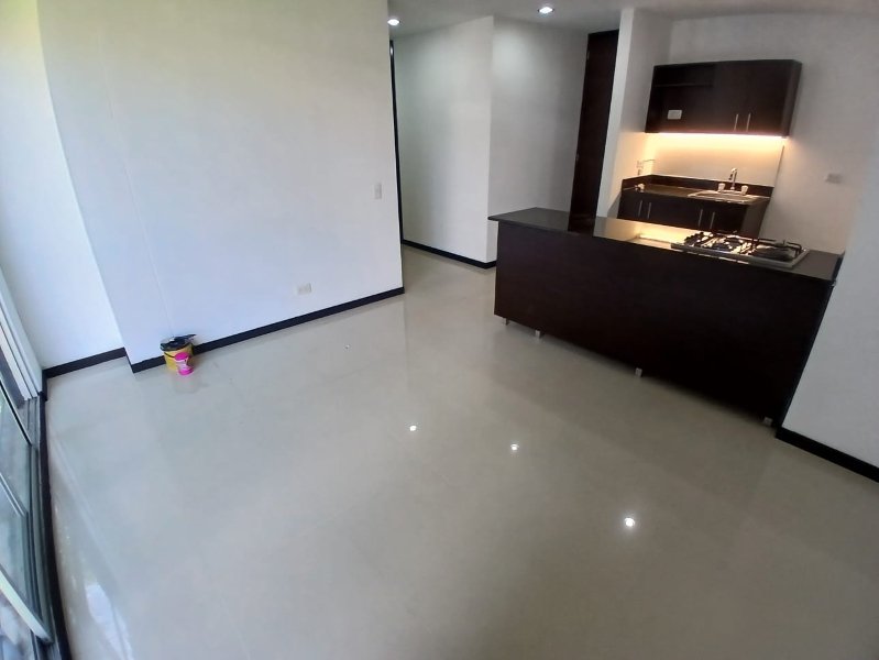 Apartamento para el arriendo en Envigado el codigo es 17678 Foto 5