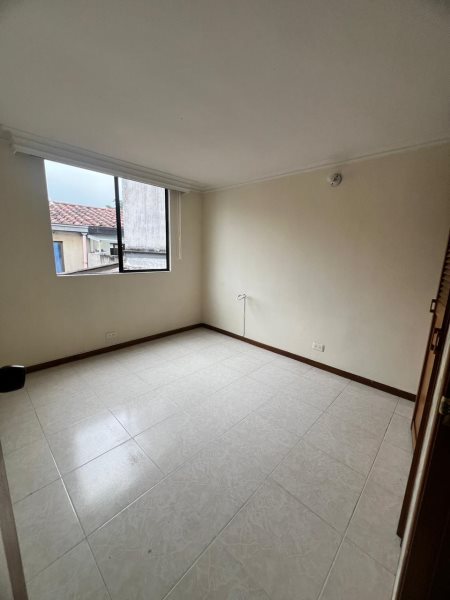 Casa para el arriendo en Envigado el codigo es 16785 Foto 12