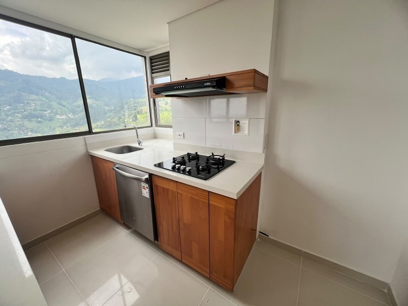 Apartamento para el arriendo en Sabaneta el codigo es 17540 Foto 3
