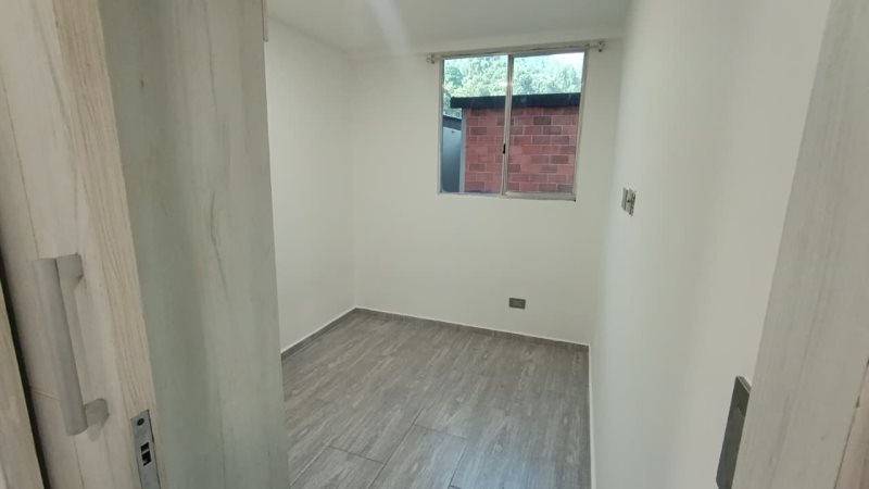 Apartamento para el arriendo en Sabaneta el codigo es 16999 Foto 8