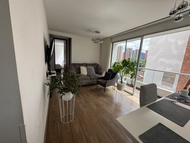 Apartamento para el arriendo en Sabaneta el codigo es 8627 Foto 3