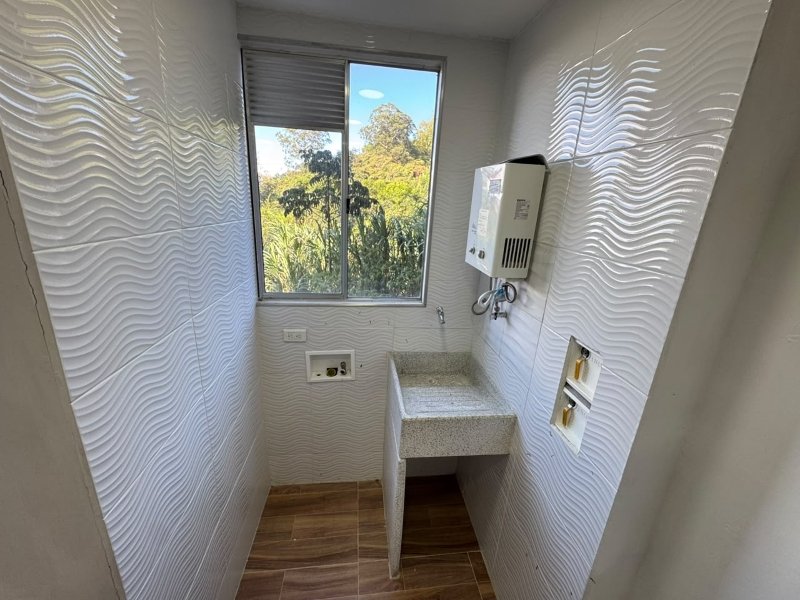 Apartamento para el arriendo en Sabaneta el codigo es 17673 Foto 14