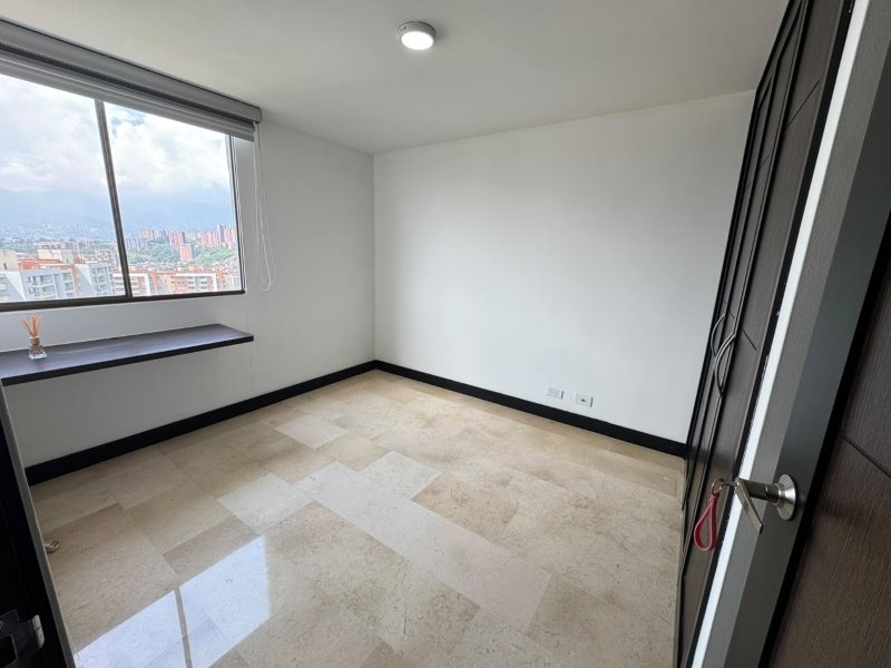 Apartamento para el arriendo en Medellín el codigo es 17689 Foto 11