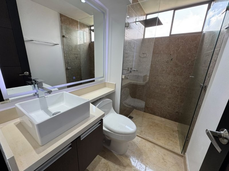 Apartamento para el arriendo en Medellín el codigo es 17689 Foto 15
