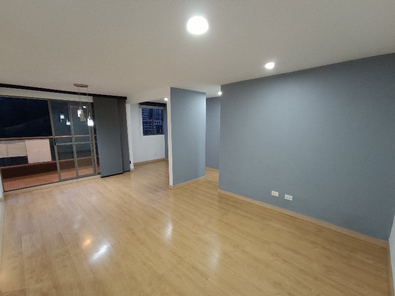 Apartamento para el arriendo en Sabaneta el codigo es 17804 Foto 8