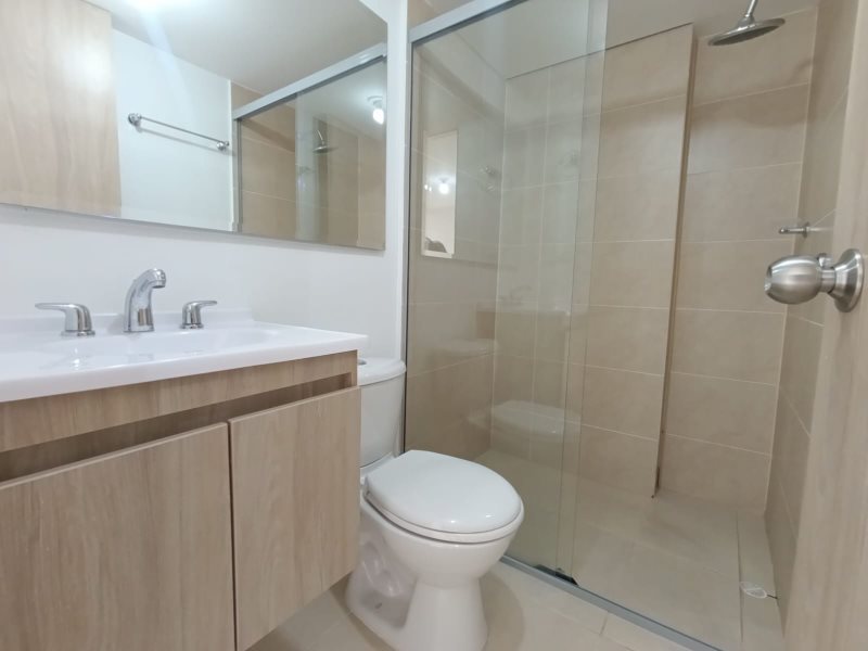 Apartamento para el arriendo en Envigado el codigo es 16994 Foto 15