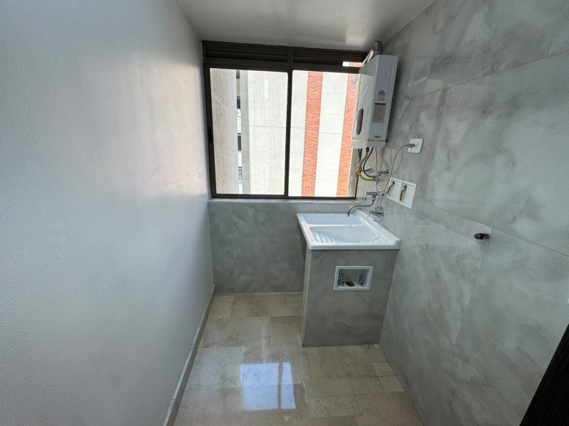 Apartamento para el arriendo en Medellín el codigo es 17689 Foto 17