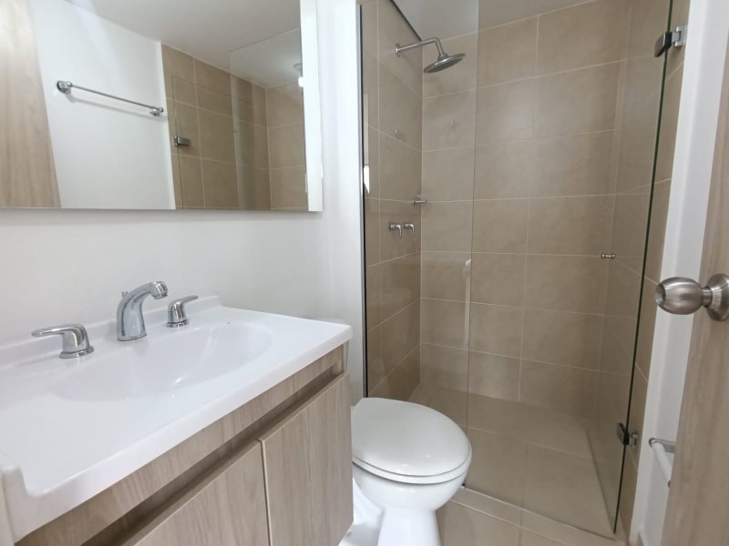 Apartamento para el arriendo en Envigado el codigo es 16994 Foto 14